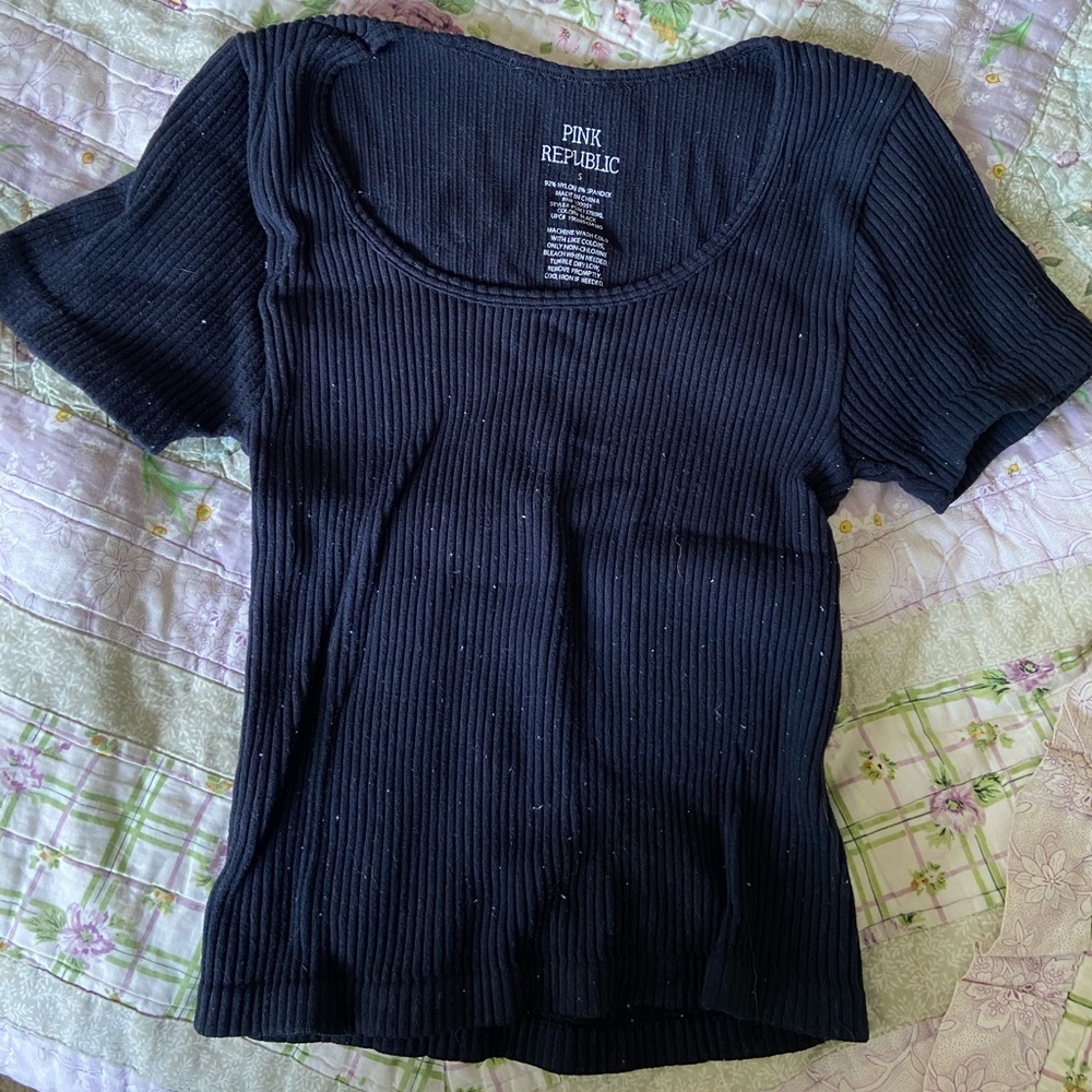 Black Ribbed Top